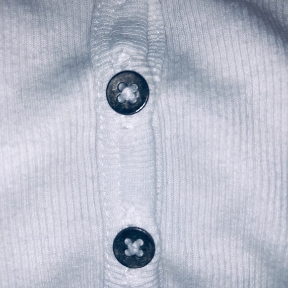 Button Up Cropped Tank - Picture 3 of 4